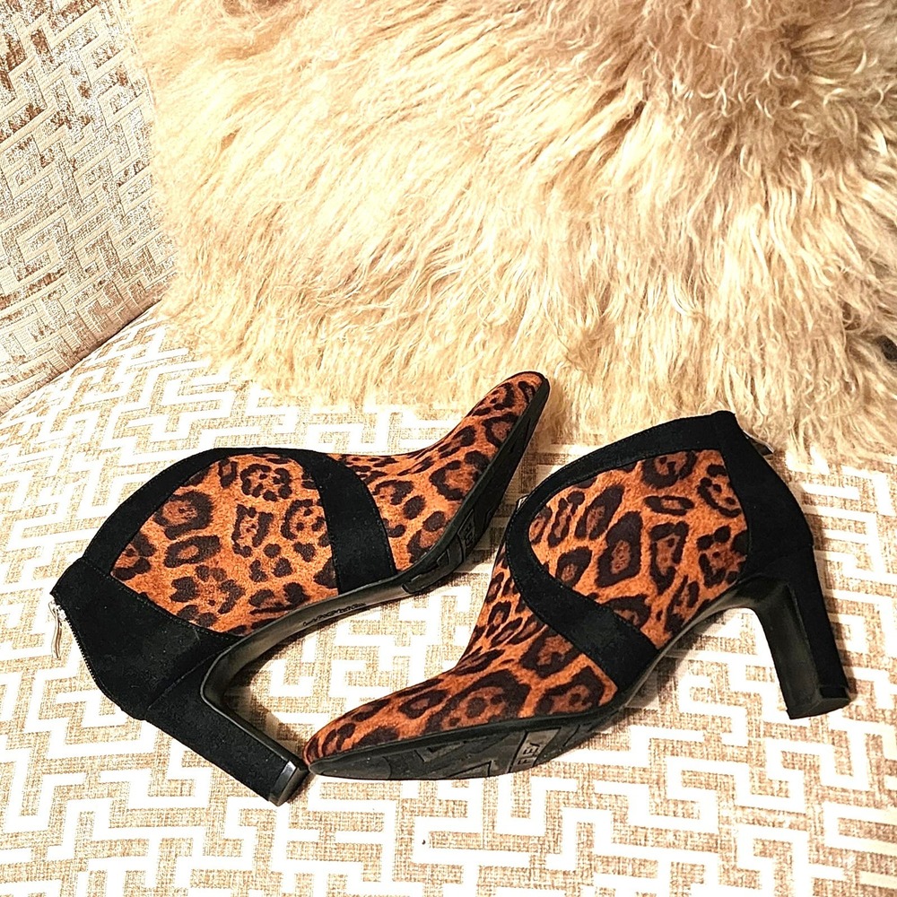LifeStride Glamour Booties 11M Leopard Print Block Heel Zip Maximalist